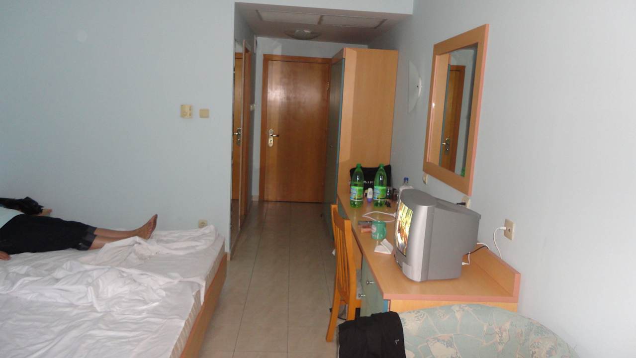 Bad Paradise Beach Hotel