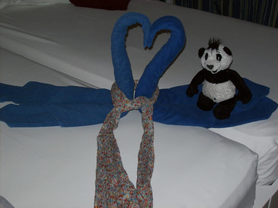 Liebevoll hergerichtete Betten Calimera Yati Beach