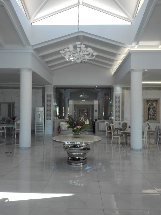 Lobby Sandy Villas Resort