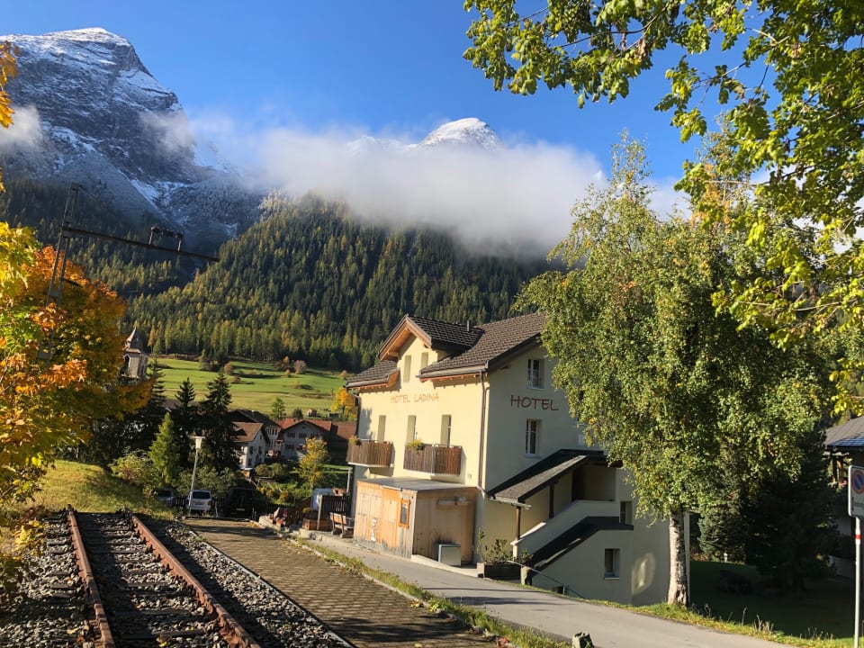 Außenansicht Hotel Ladina