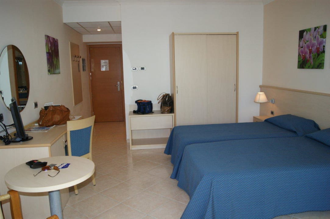 Blick Zimmer von der Terrasse Aldiana Club Rocca Nettuno Calabria