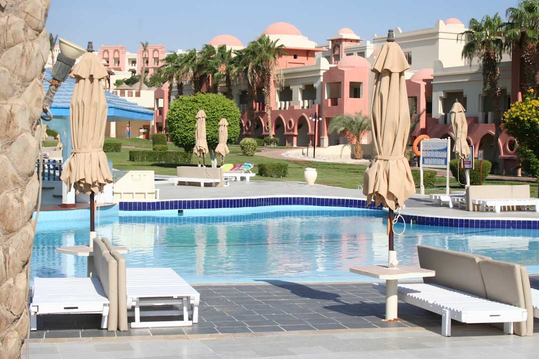 Pool Serenity Alpha Beach