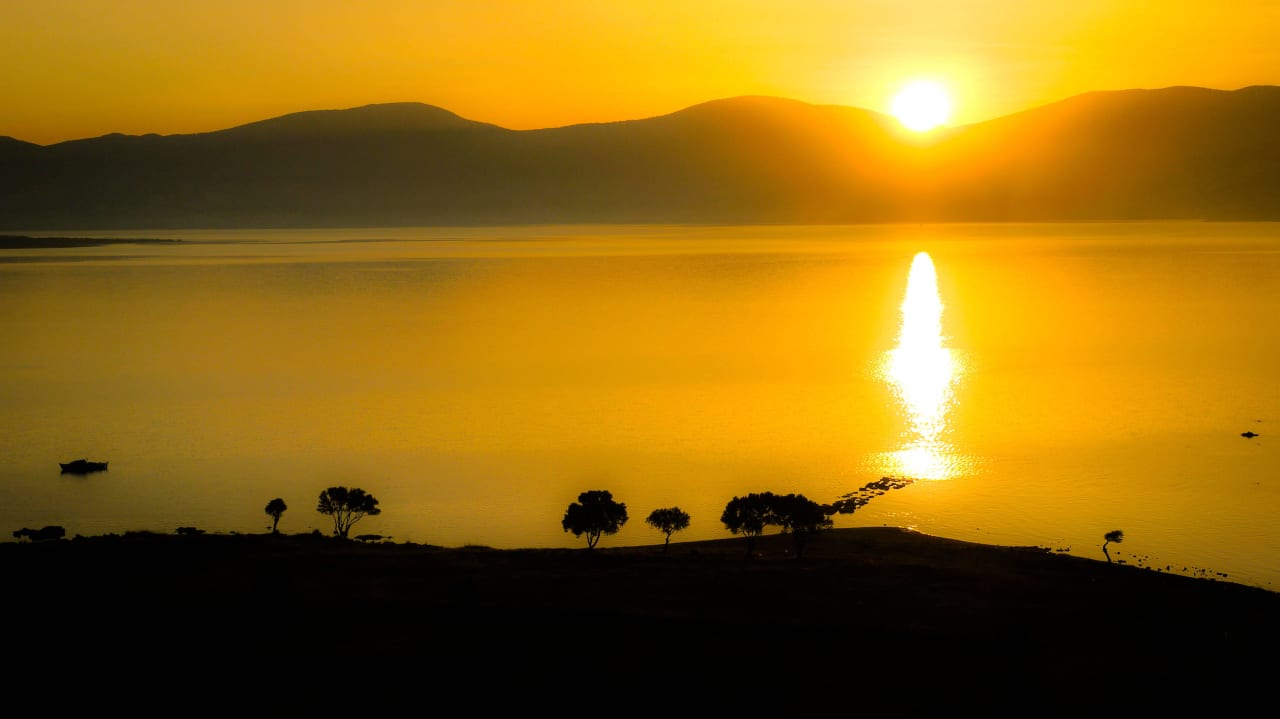 Sonnenaufgang über dem Latmosgebirge Venosa Beach Resort & Spa