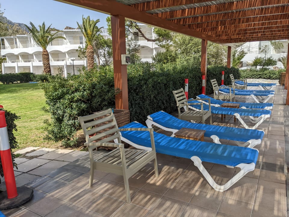 Pool Apollonia Beach Resort & Spa