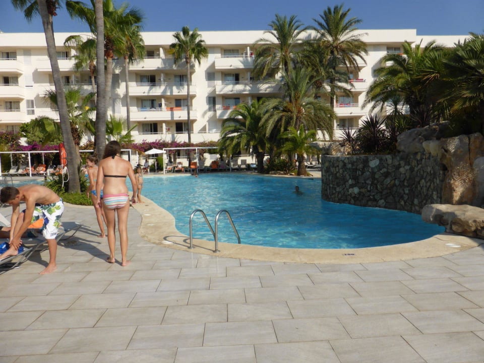 Noch eine Poolansicht Hotel Rosella