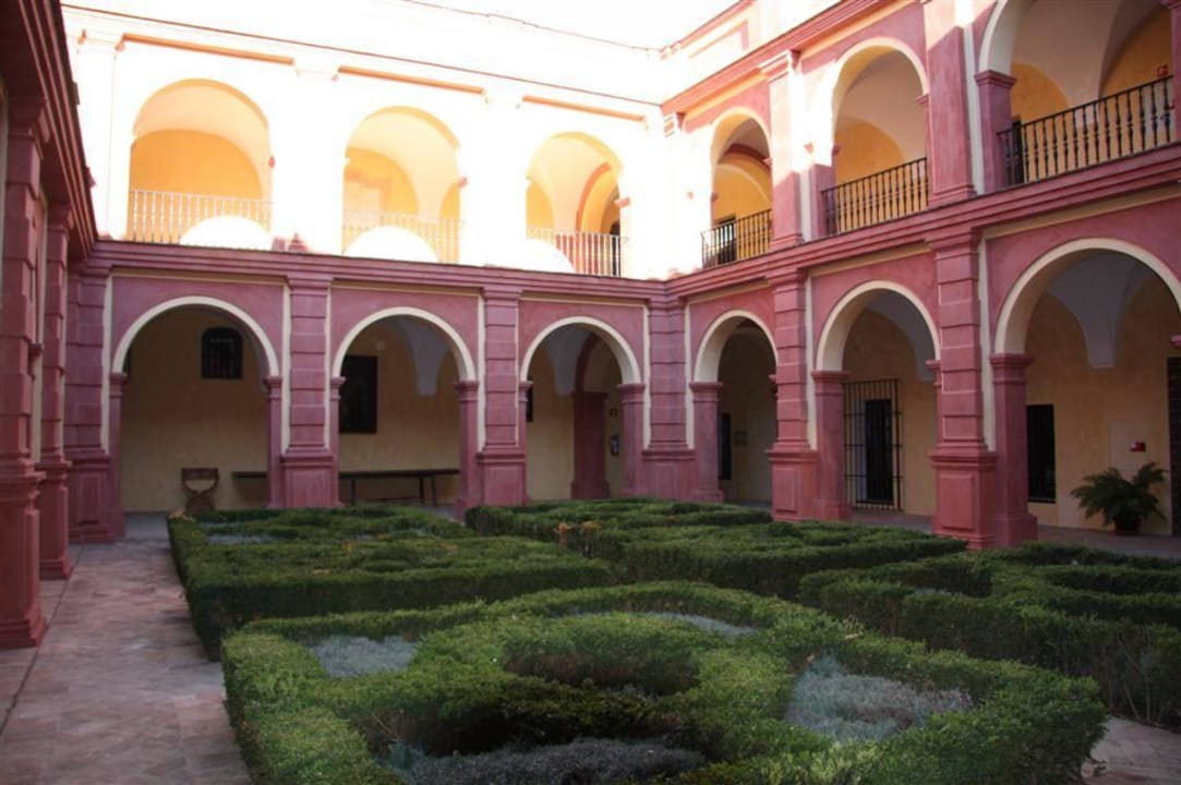 Innenhof Hotel Monasterio de San Francisco