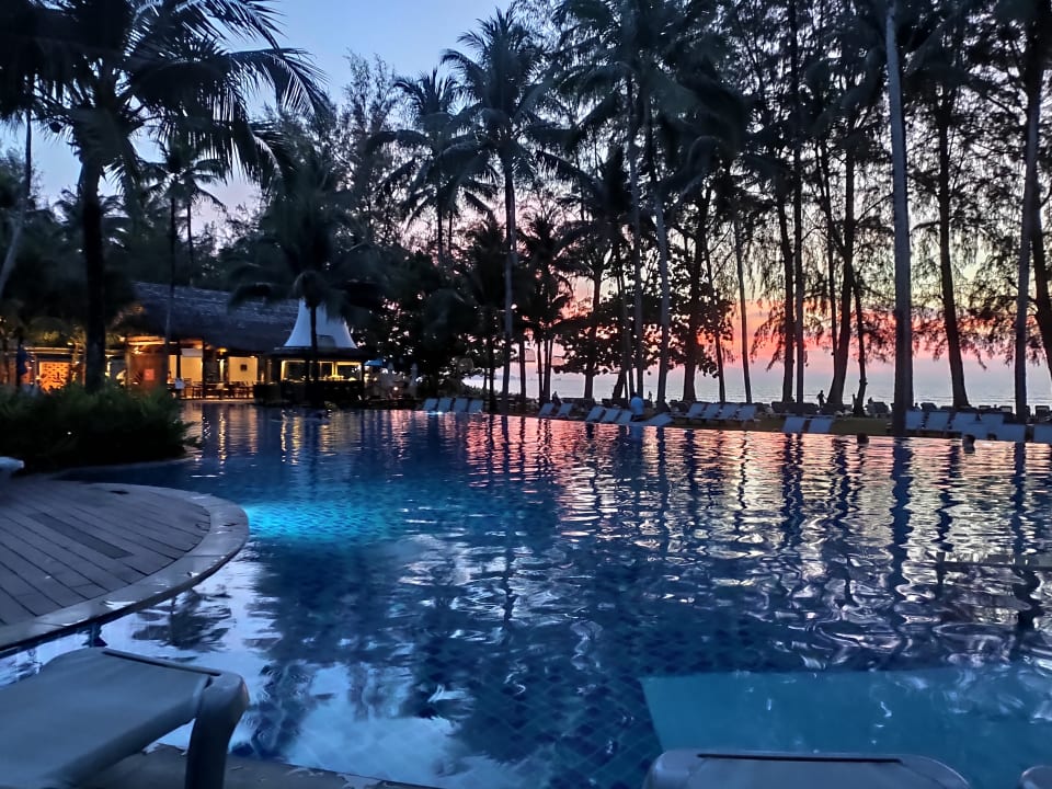 Pool Outrigger Khao Lak Beach Resort