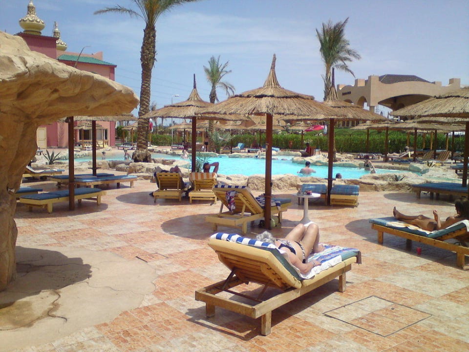 Einer der kleineren Pools Pickalbatros Alf Leila Wa Leila Resort - Neverland Hurghada