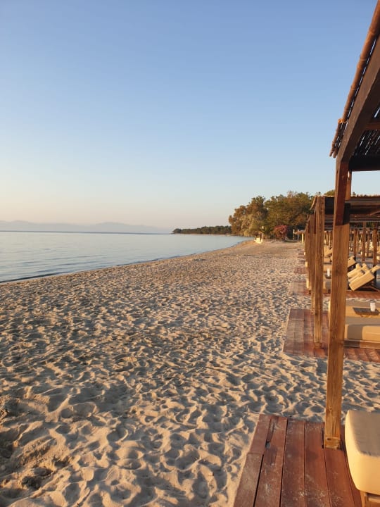 Strand Alea Hotel & Suites