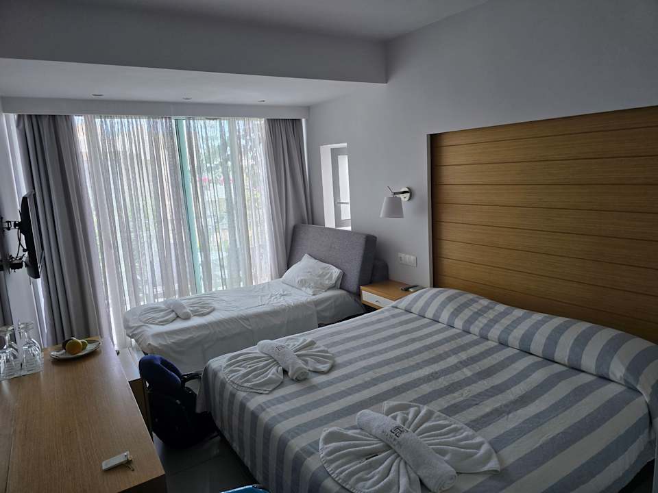 Zimmer HARPIN Happy Days Beach Hotel