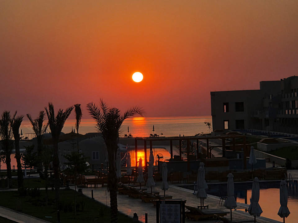 Strand Diamond Beach by Pearl Resort