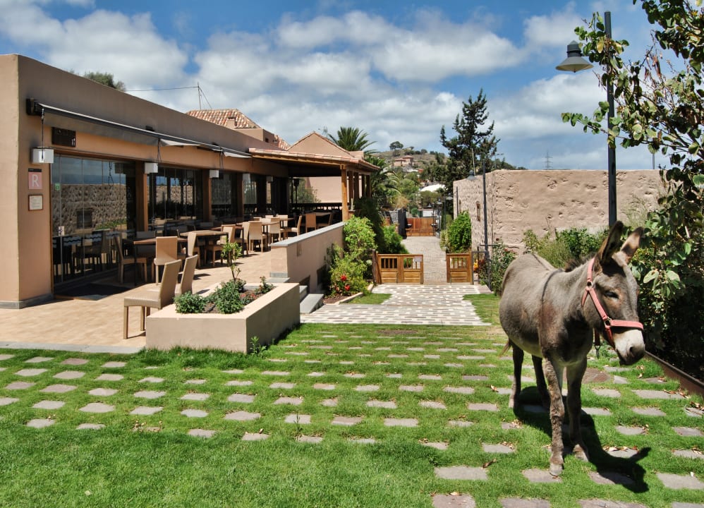 Außenansicht Hotel Rural El Mondalón