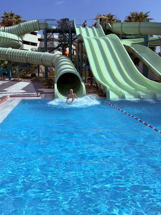 Pool Arina Beach Resort