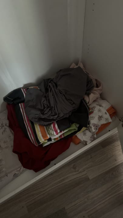 Zimmer Ferienzimmer Healing und Montuerwohnung