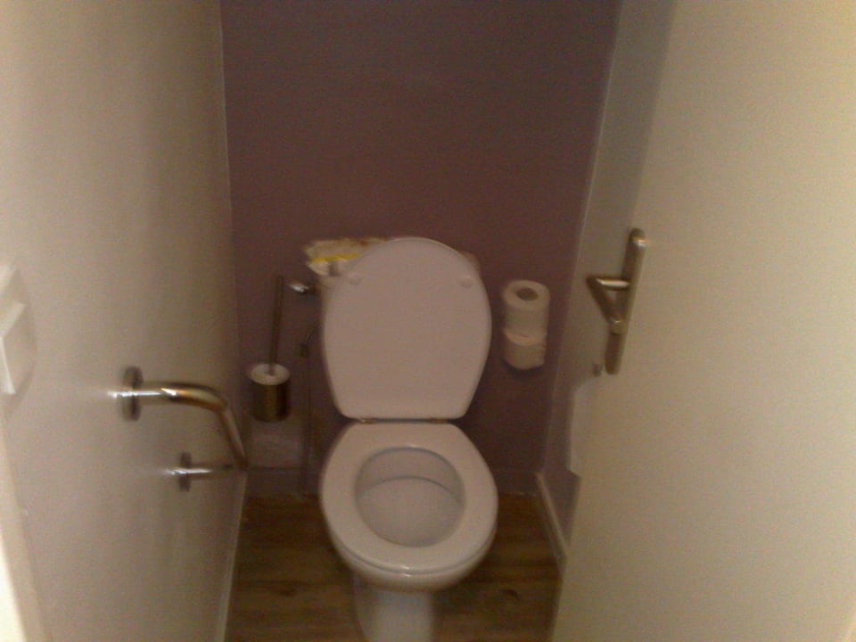 Die viel zu kleine Toilette Club Belambra Les Criques