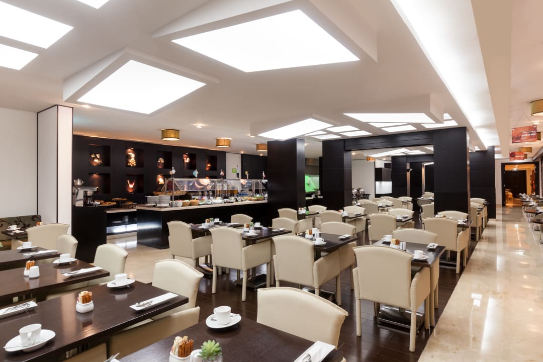 Restaurant Holiday Inn Dubai - Al Barsha