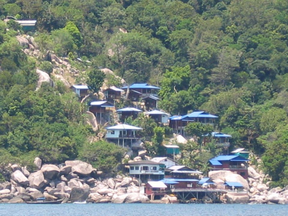Anlage vom Meer aus gesehen View Rock Resort Bungalows