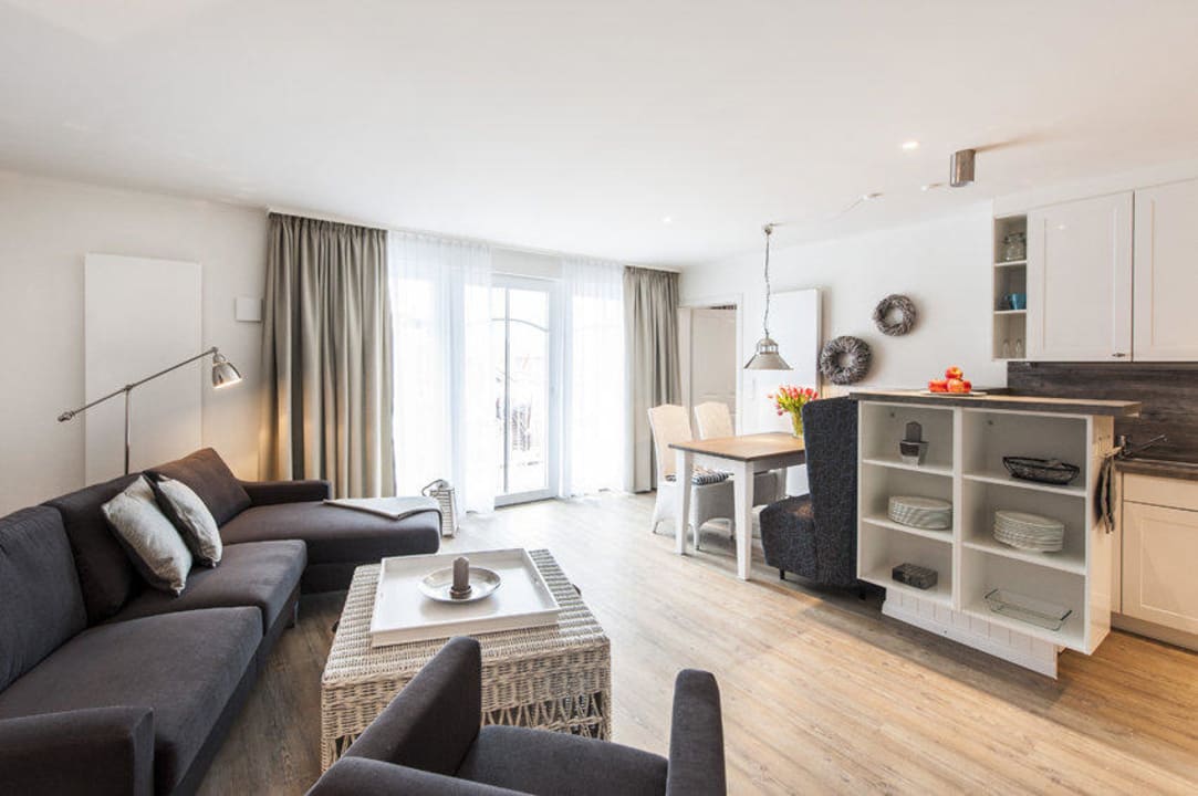 Promenadendeck Weisse Villa am Meer Ferienwohnungen