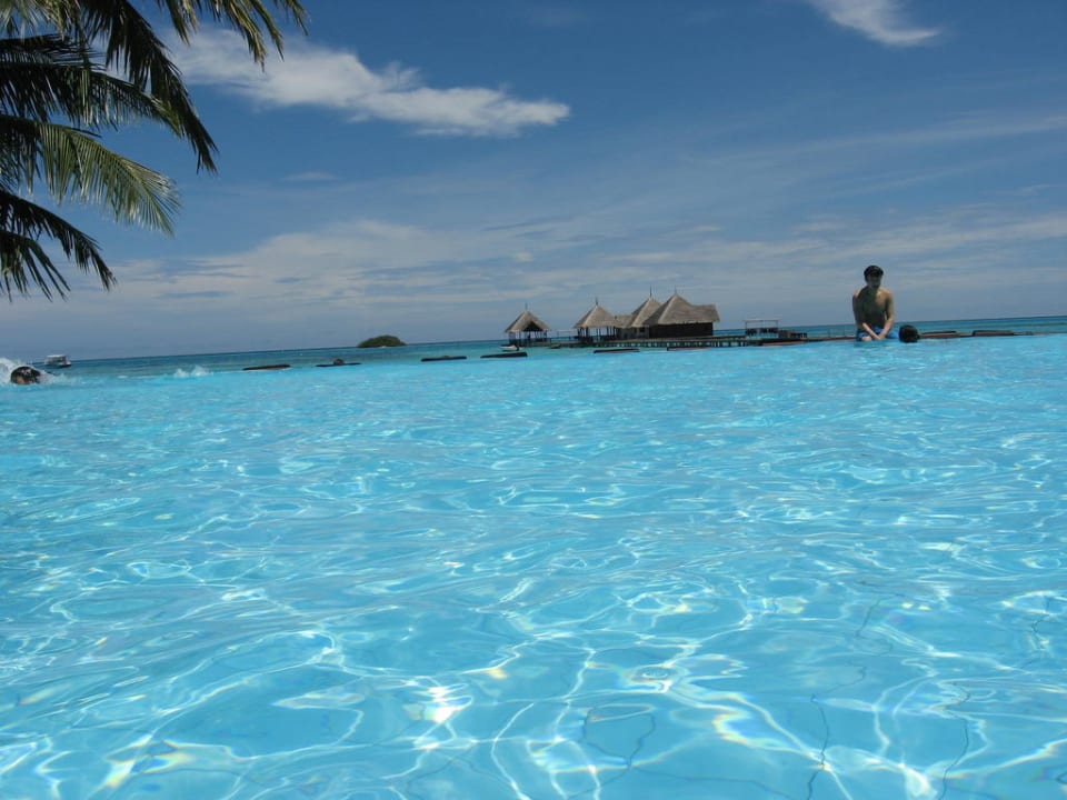 Piscine à débordement Club Med Kani