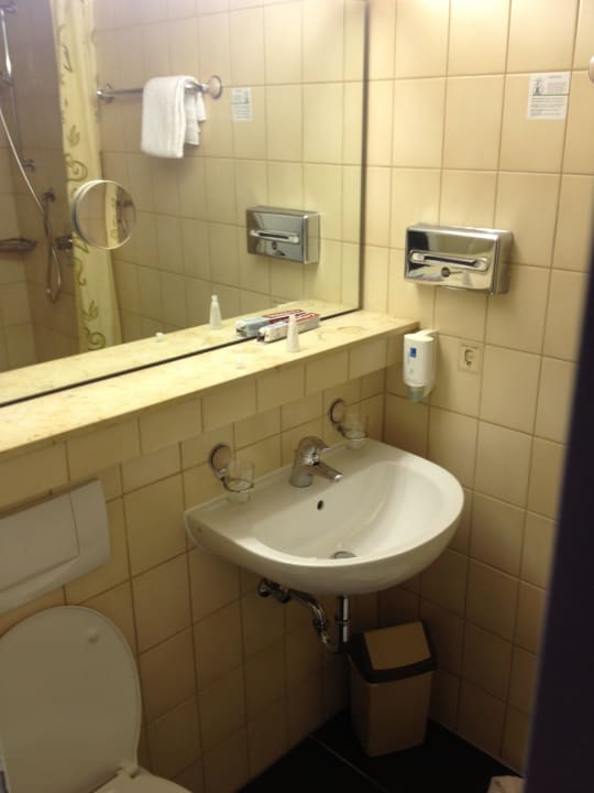 Zimmer Terminal Hotel Köln