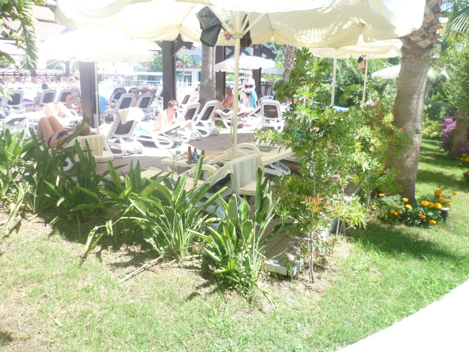Liegebereich oberer Pool Aydinbey Kings Palace & Spa
