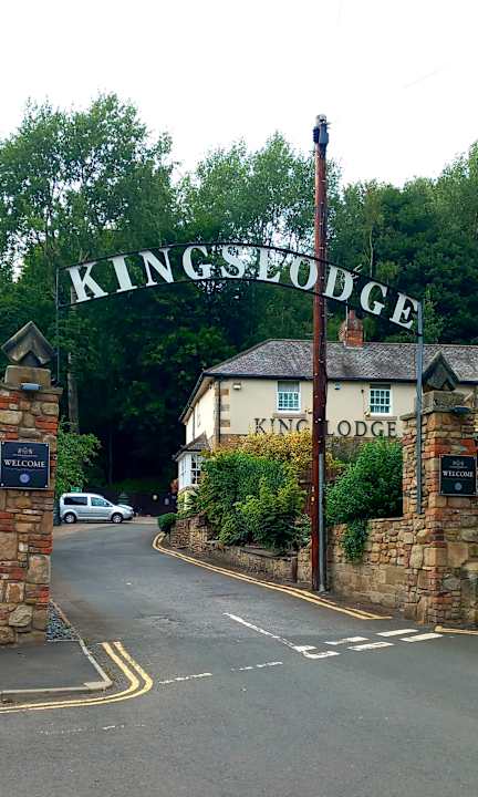 Außenansicht The Kingslodge Inn