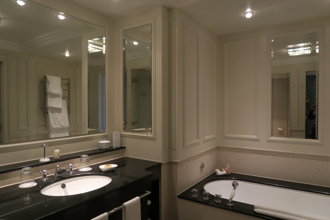 Zimmer 408, Bad Breidenbacher Hof