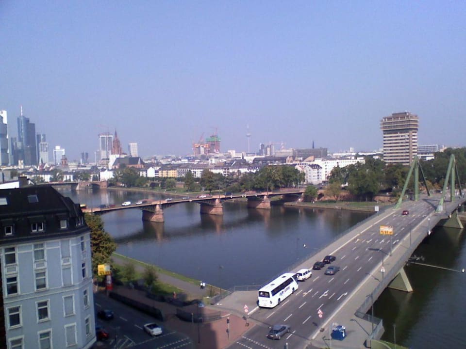 Ausblick Lindner Hotel Frankfurt Main Plaza, part of JdV by Hyatt