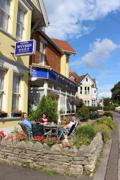 Tee getrunken The Wyvern Hotel