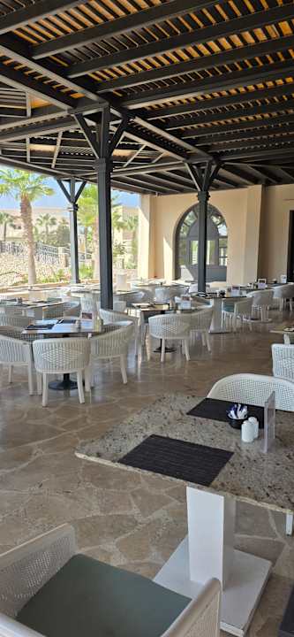 Gastro Salalah Rotana Resort