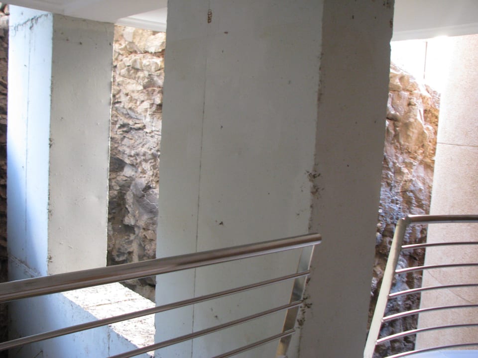 Hang hinter Zugangsbereichen zu einigen Zimmern MUR Hotel Faro Jandia & Spa Fuerteventura