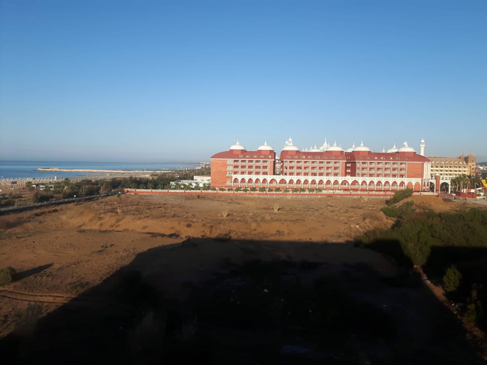 Ausblick aus Zimmer 4405 zum Hotel Taj Mahal Sentido Trendy Verbena Beach