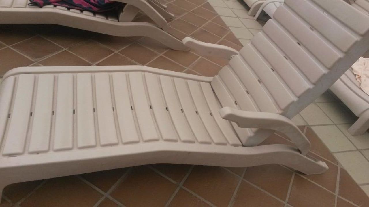 Abgewrackte Kunstoffliegen ohne Auflagen Hotel Riu Oliva Beach - Hotel