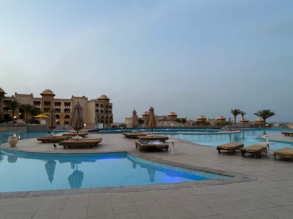 Pool Serenity Alpha Beach