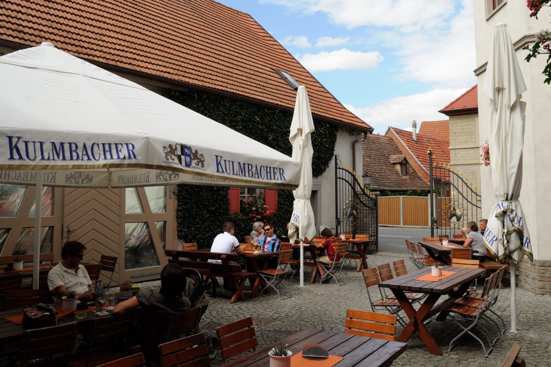 Biergarten  Hotel Schwarzes Roß