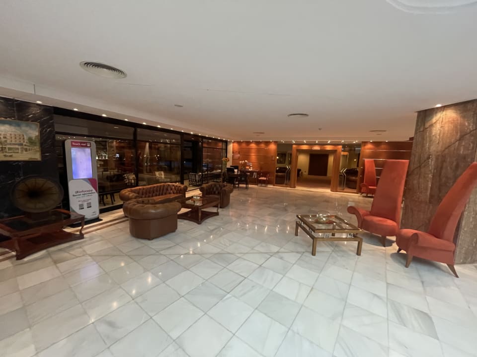Lobby Hotel Serrano Palace