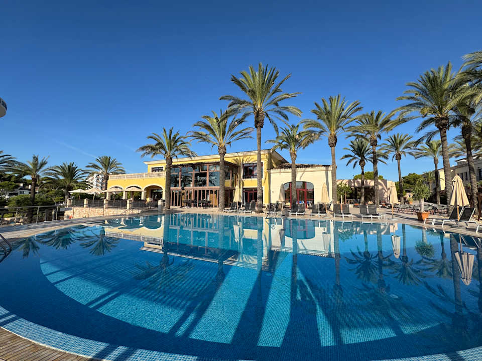 Pool ROBINSON CALA SERENA