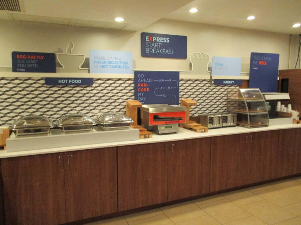 Gastro Holiday Inn Express Brooklyn