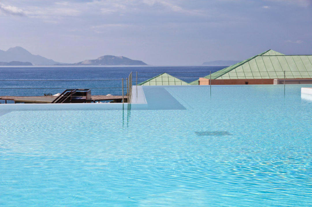 Einer der vielen Pools Atlantica Belvedere Resort