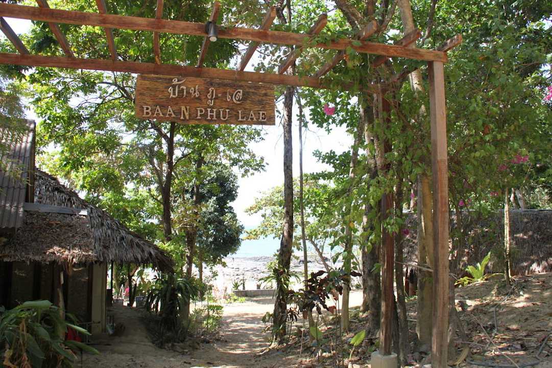 Zugang zum Strand Bungalows Baan Phu Lae