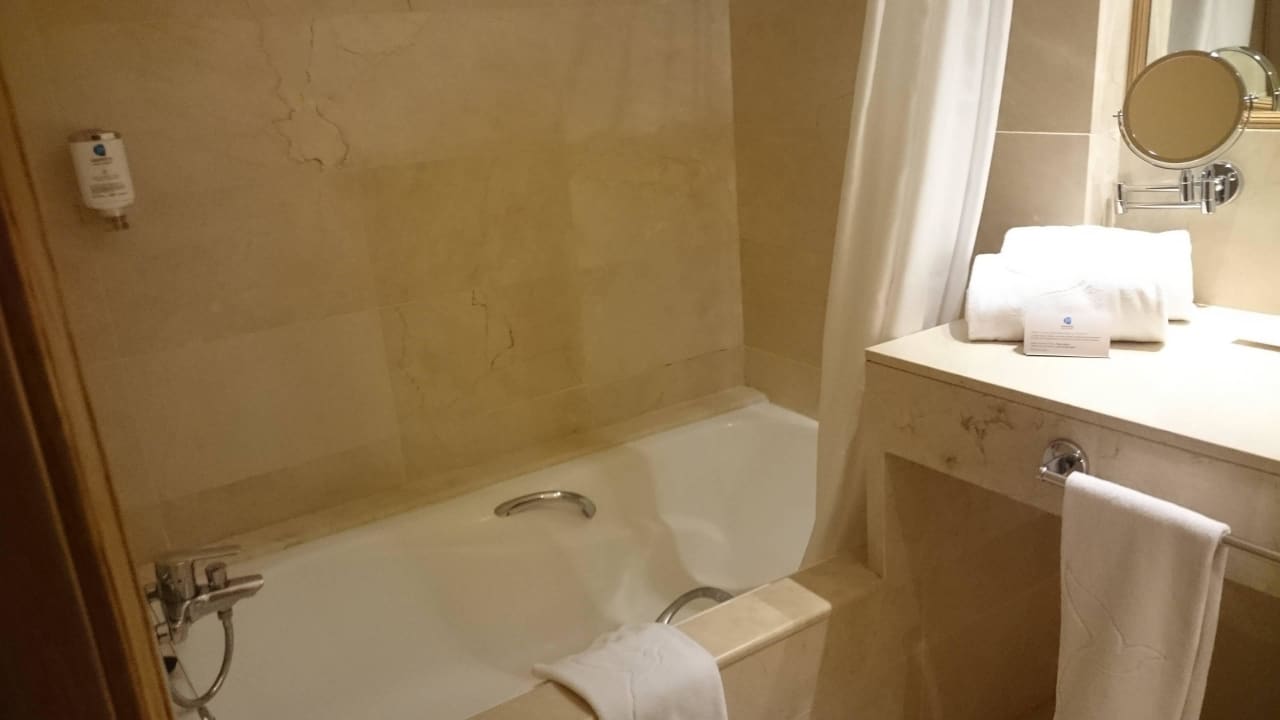 Badezimmer Grupotel Playa de Palma Suites & Spa