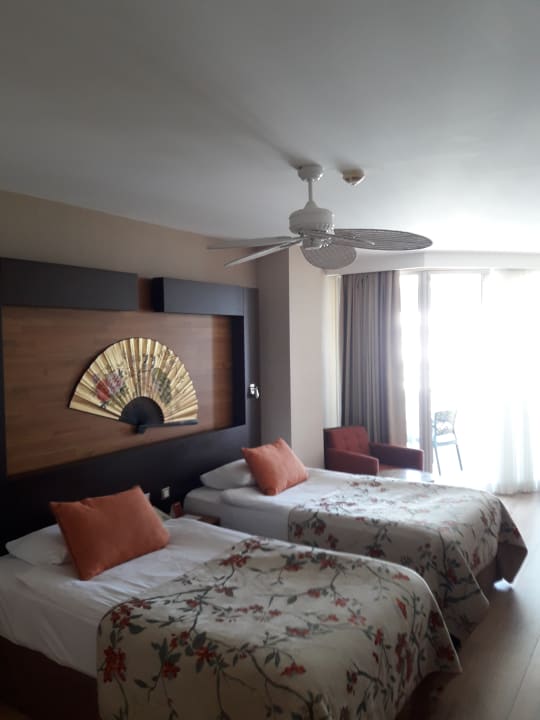 Zimmer Limak Lara Deluxe Hotel & Resort