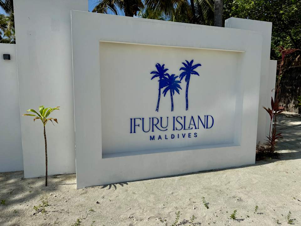Außenansicht Ifuru Island Maldives