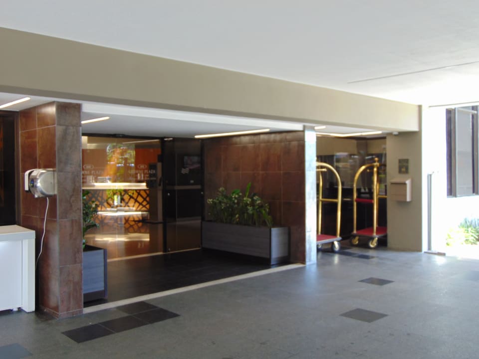Lobby Hotel Crowne Plaza San Jose Corobici