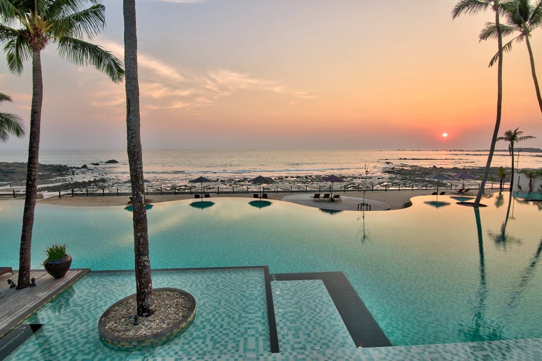 Pool Hilton Ngapali Resort & Spa