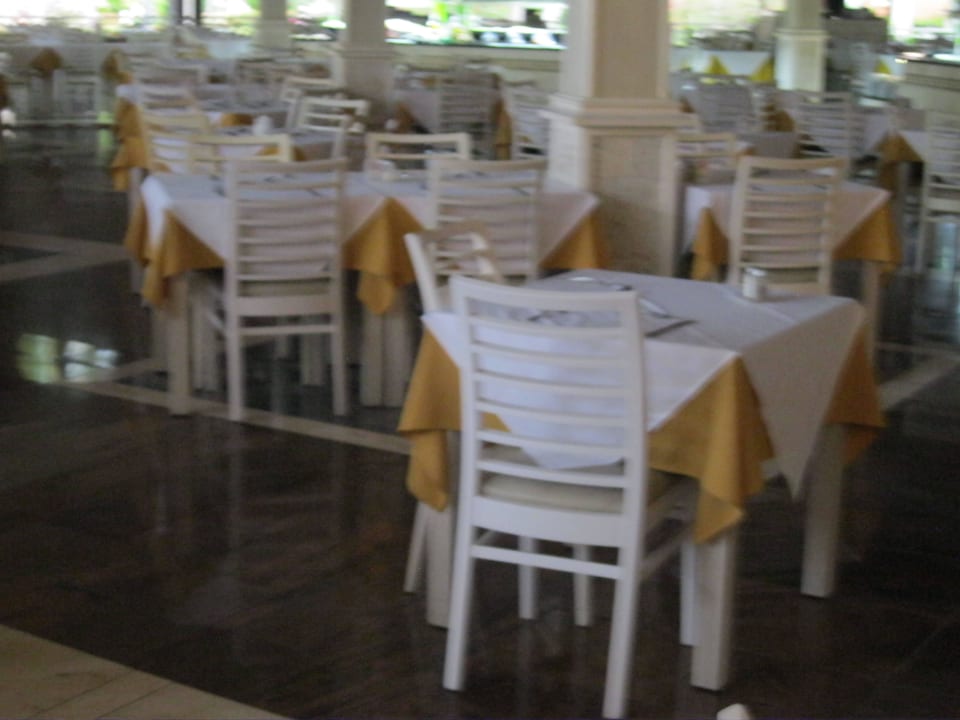 Tische im Speiseraum Vista Sol Punta Cana