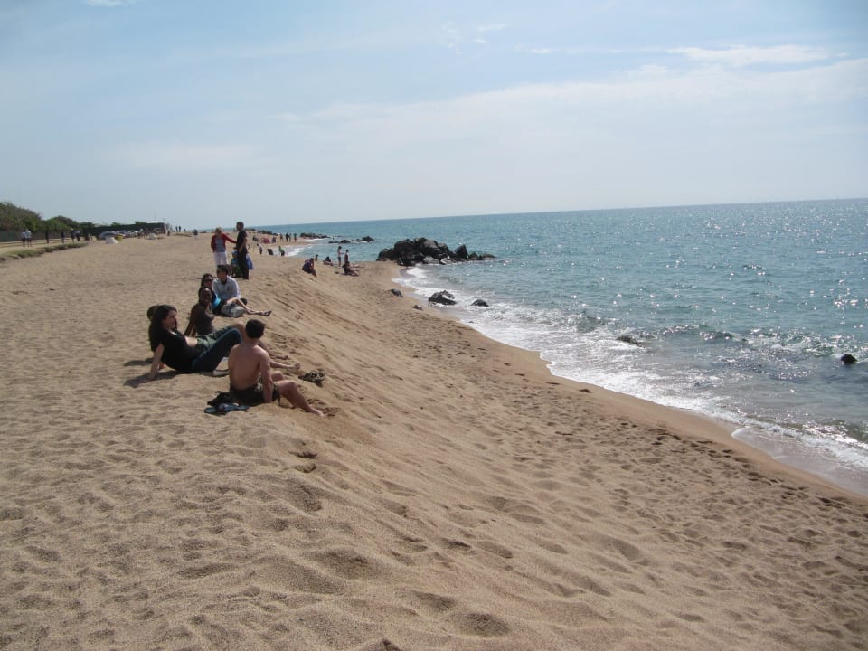 Plaża CAPRICI BEACH HOTEL & SPA