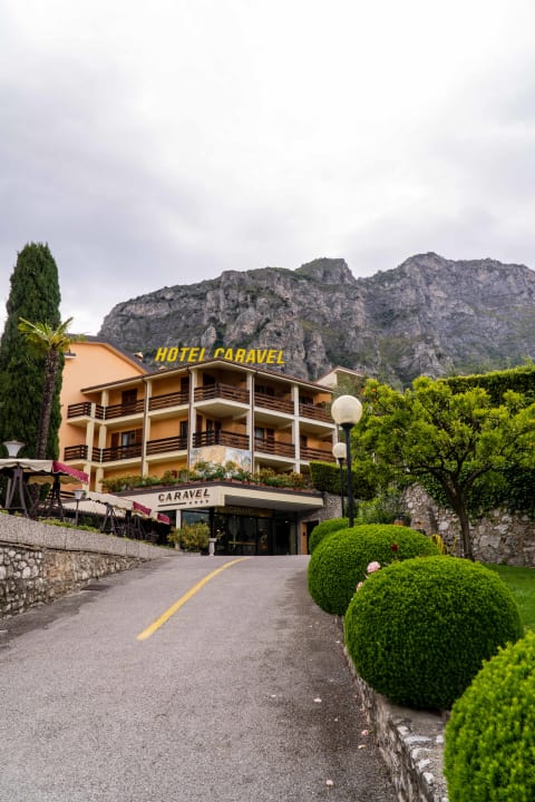Außenansicht Hotel Caravel