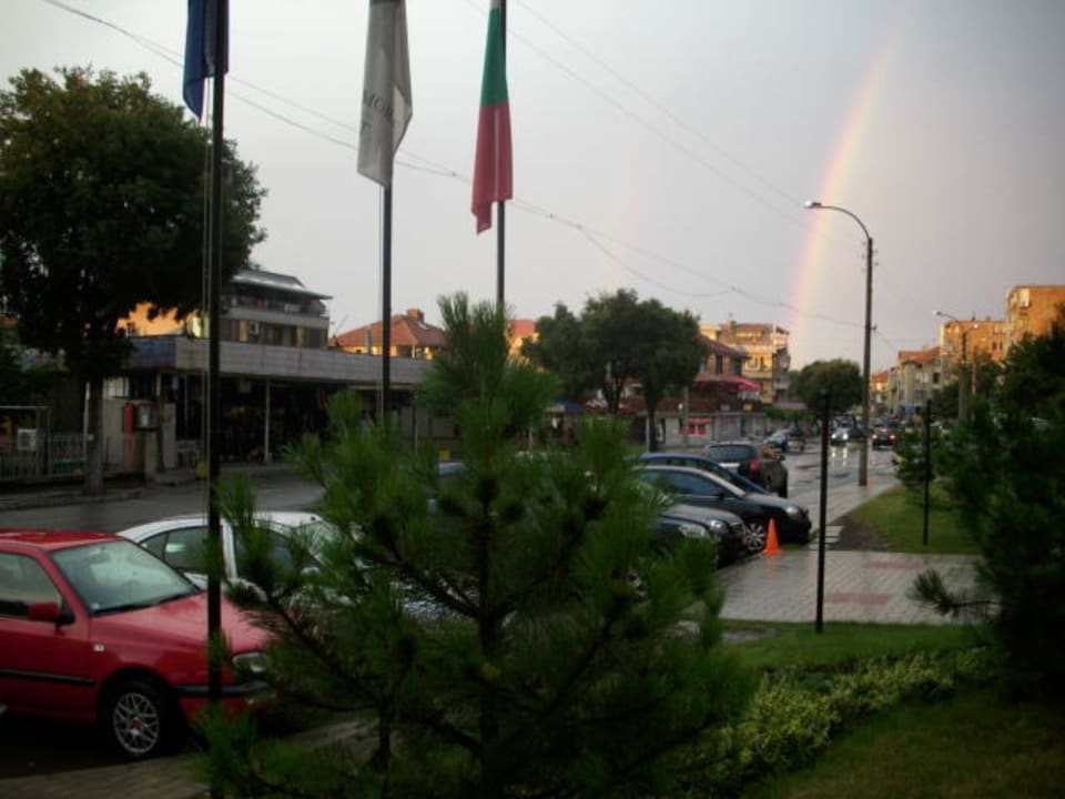 Vor dem Hotel Festa Pomorie Resort