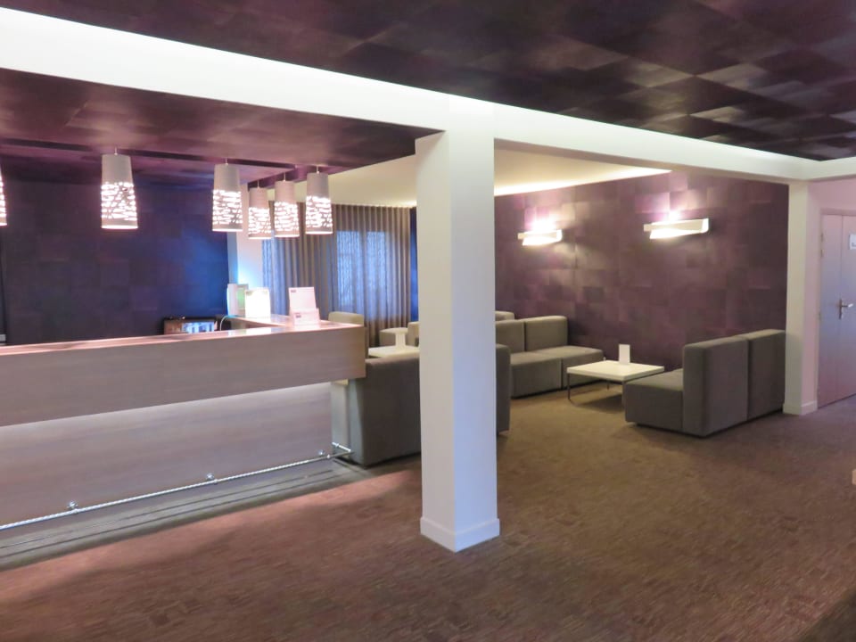 Rezeption und Lobby Hotel Kyriad Valence Nord Bourg-les-Valences
